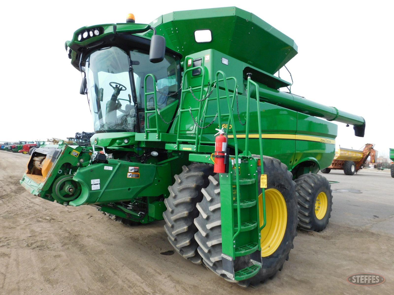 2012 John Deere S680_1.jpg